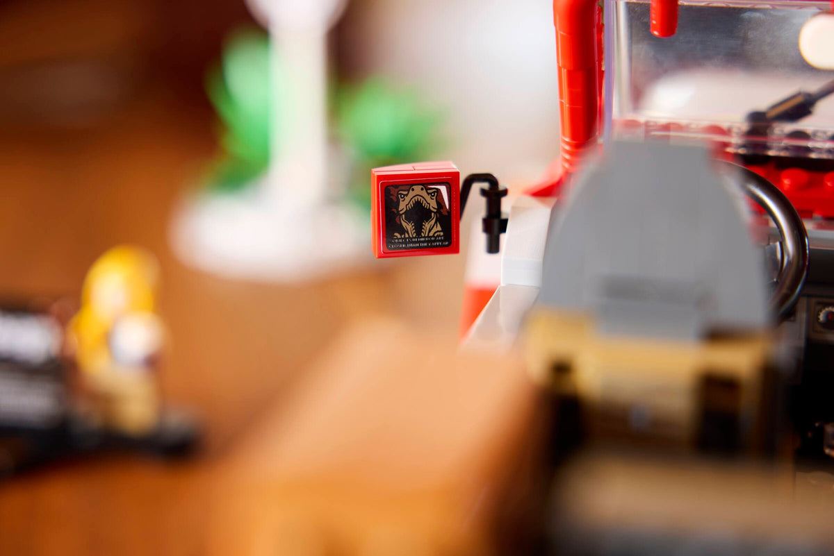 Jurassic Park Jeep Wrangler 77984 | Jurassic World | LEGO (image 6)