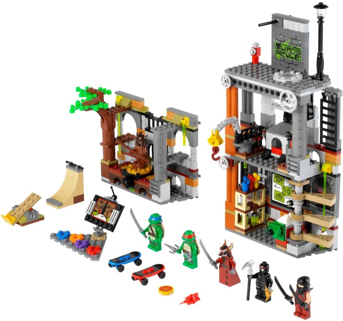 Turtle Lair Attack 79103 | Teenage Mutant Ninja Turtles | LEGO