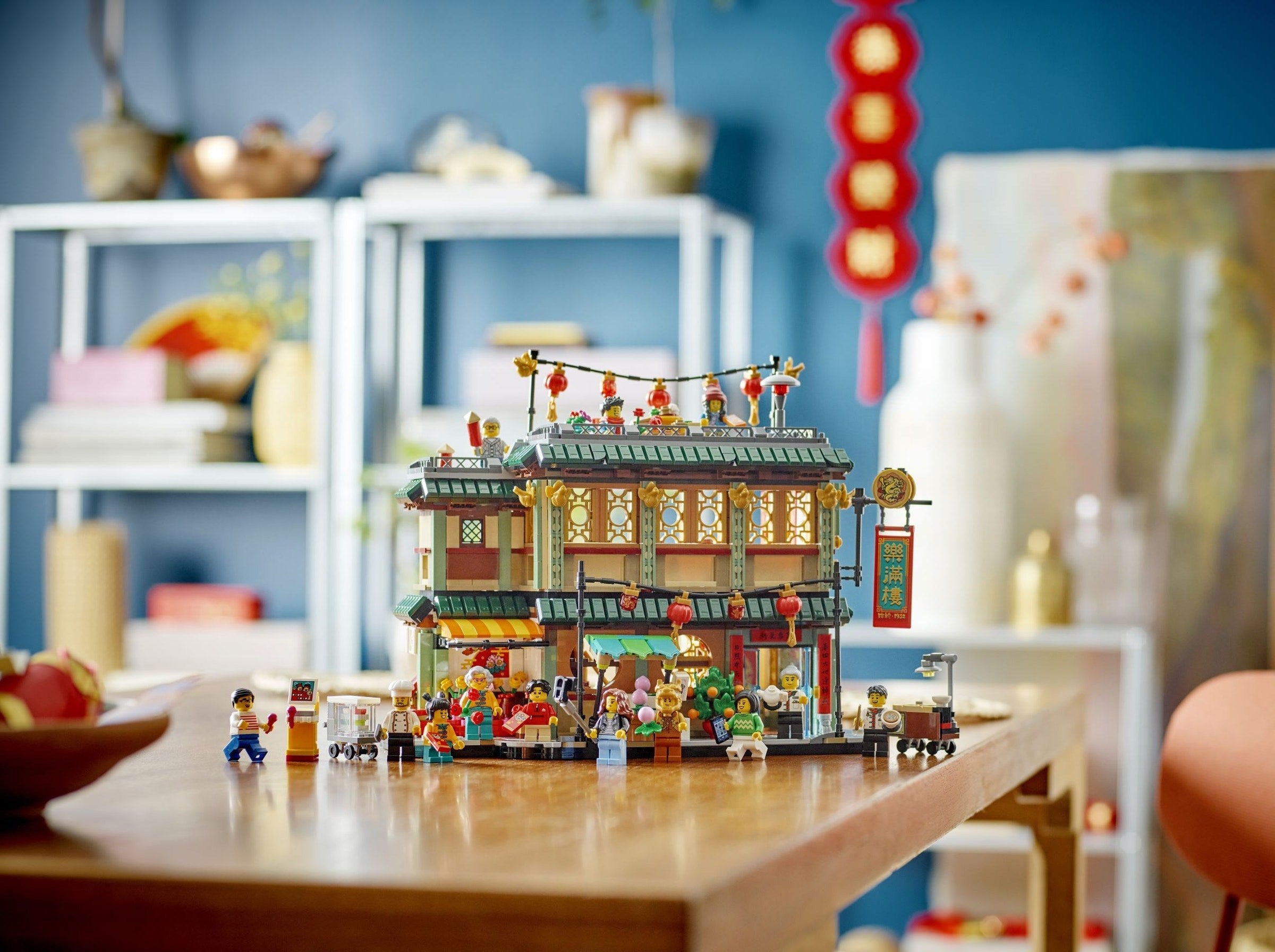 Family Reunion Celebration 80113 | Seasonal | LEGO – image 10