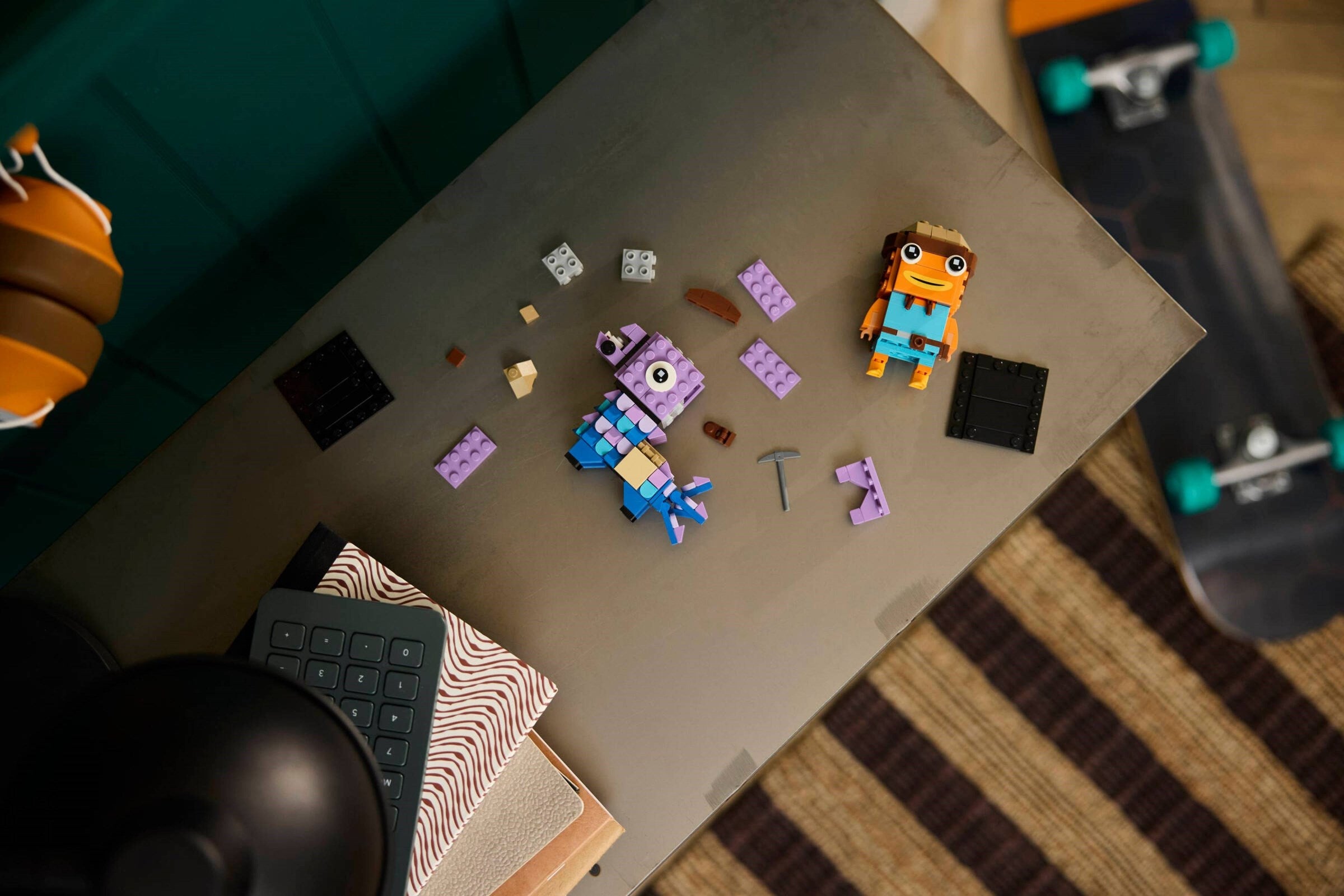 Supply Llama & Fishstick 40881 | BrickHeadz | LEGO – image 4