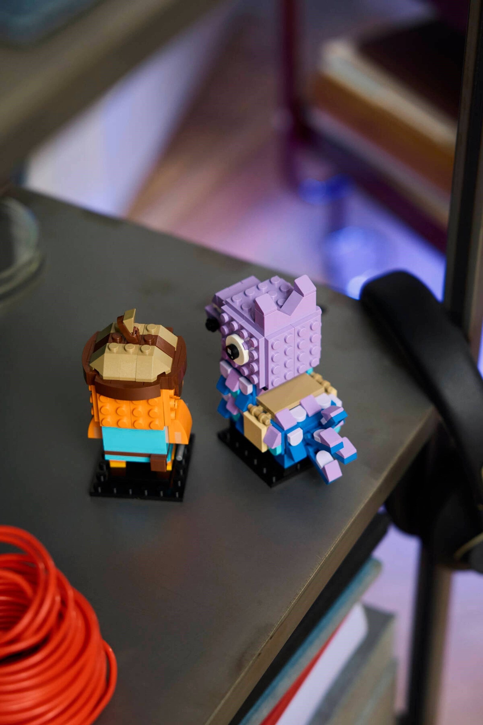 Supply Llama & Fishstick 40881 | BrickHeadz | LEGO – image 6