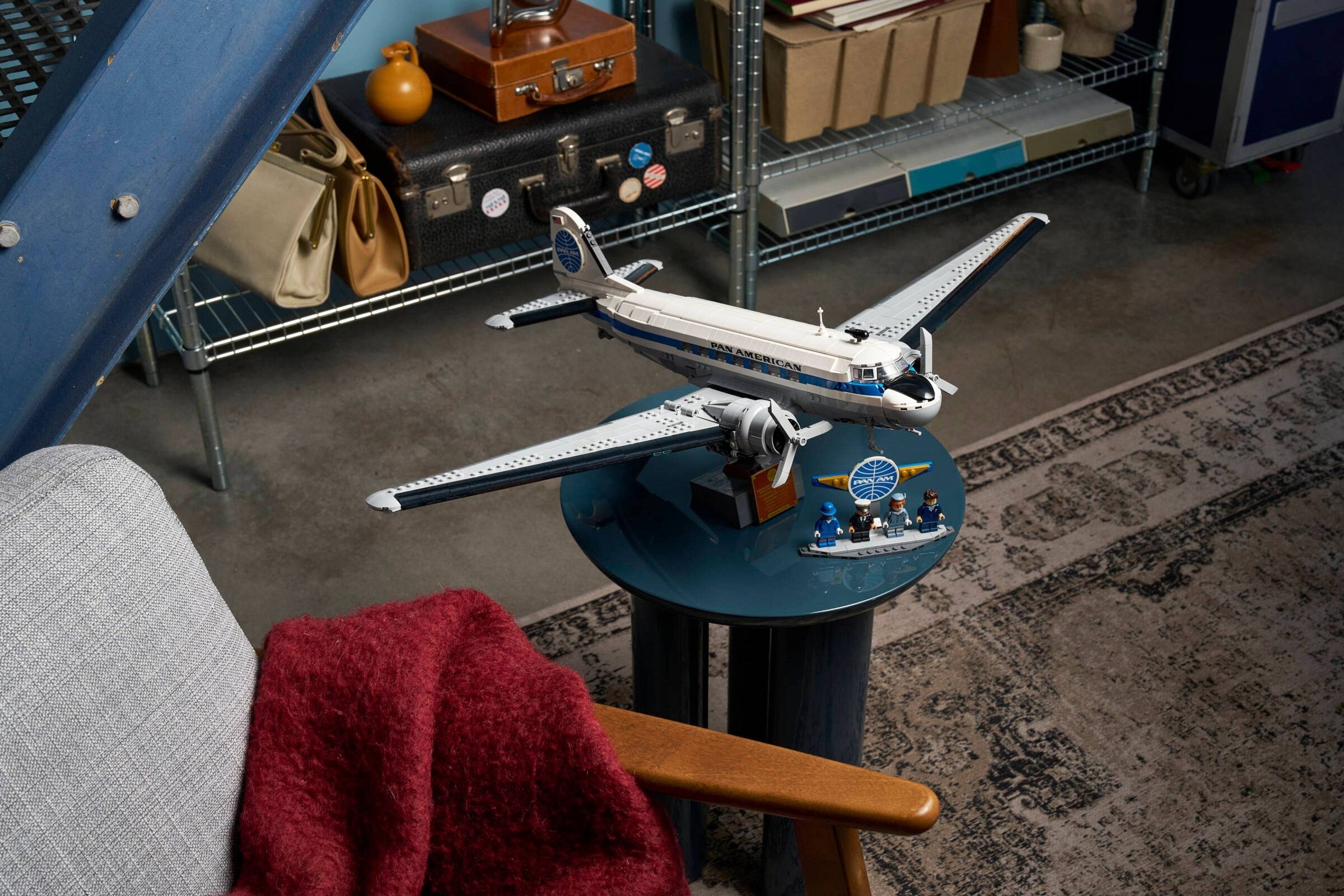 Douglas DC-3 PAN AM Airliner 11378 | Icons | LEGO (image 12)