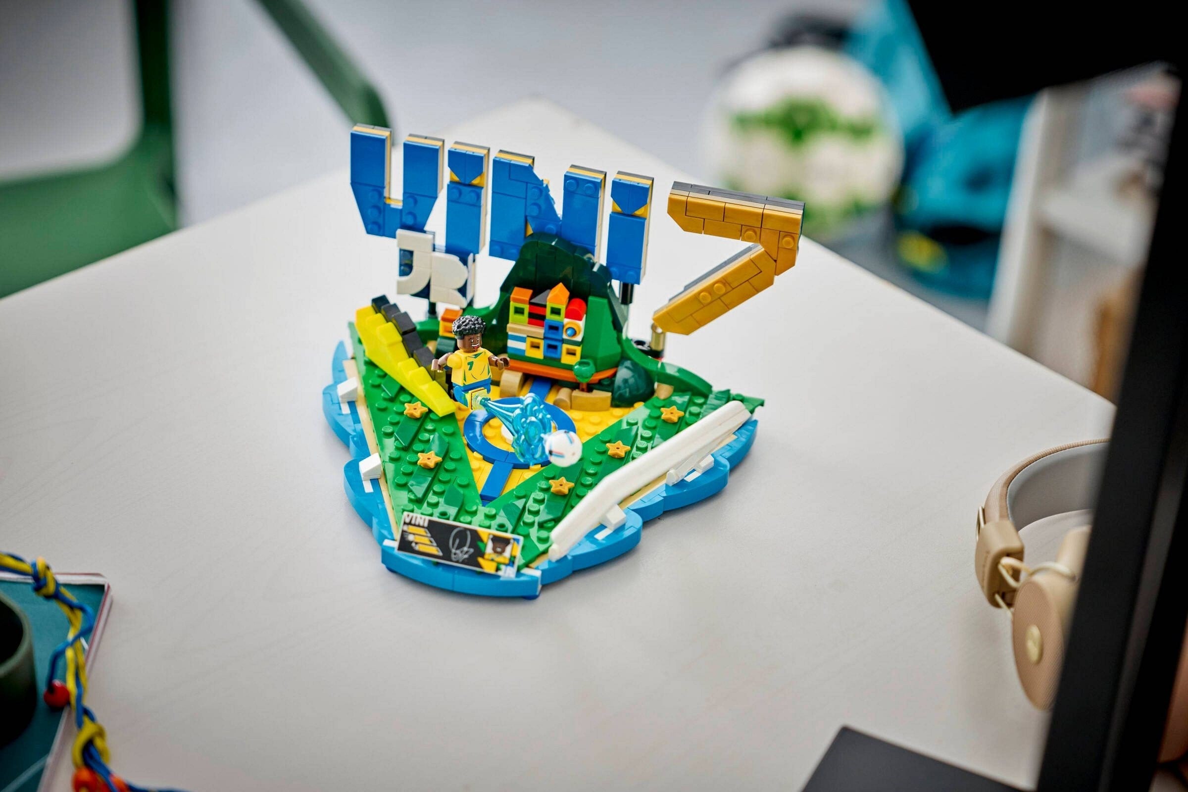  Vini Jr. – Football Highlights 43027 | Editions | LEGO (image 6)