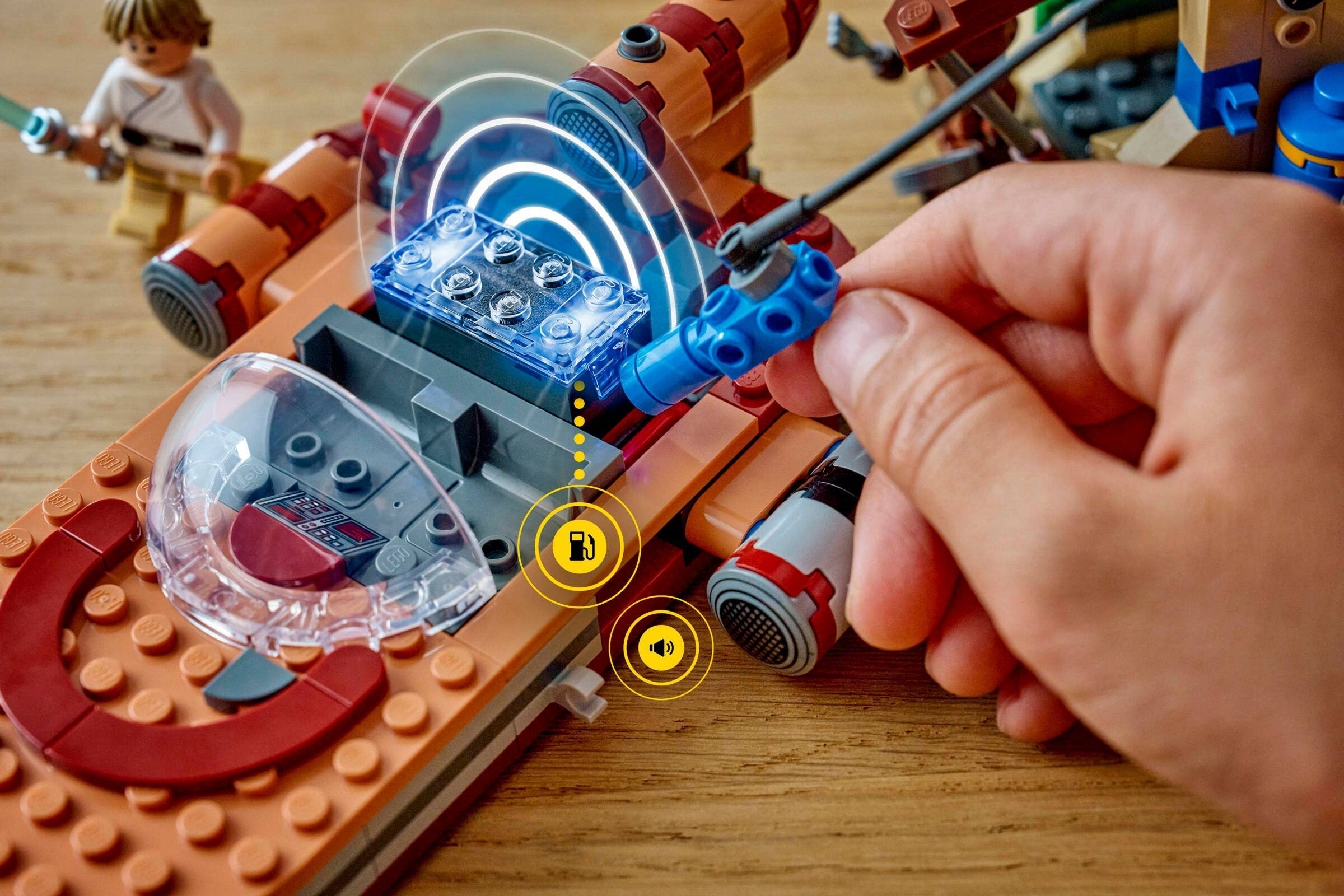 Luke's Landspeeder 75420 | Star Wars | LEGO – image 9
