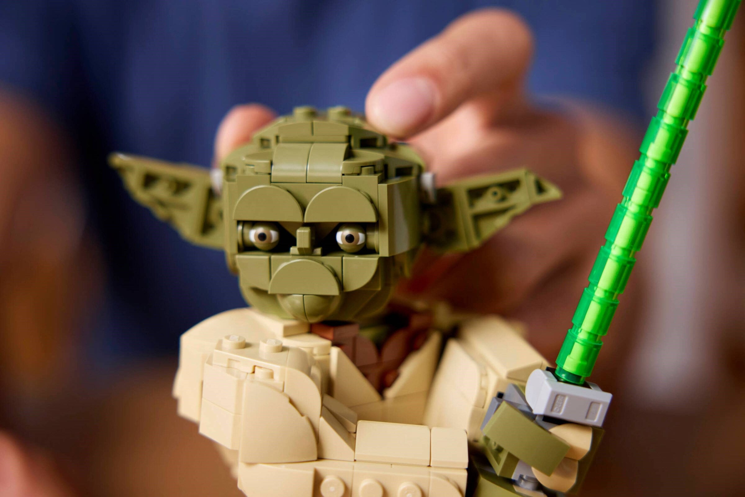 Yoda Bust 75438 | Star Wars | LEGO (image 6)