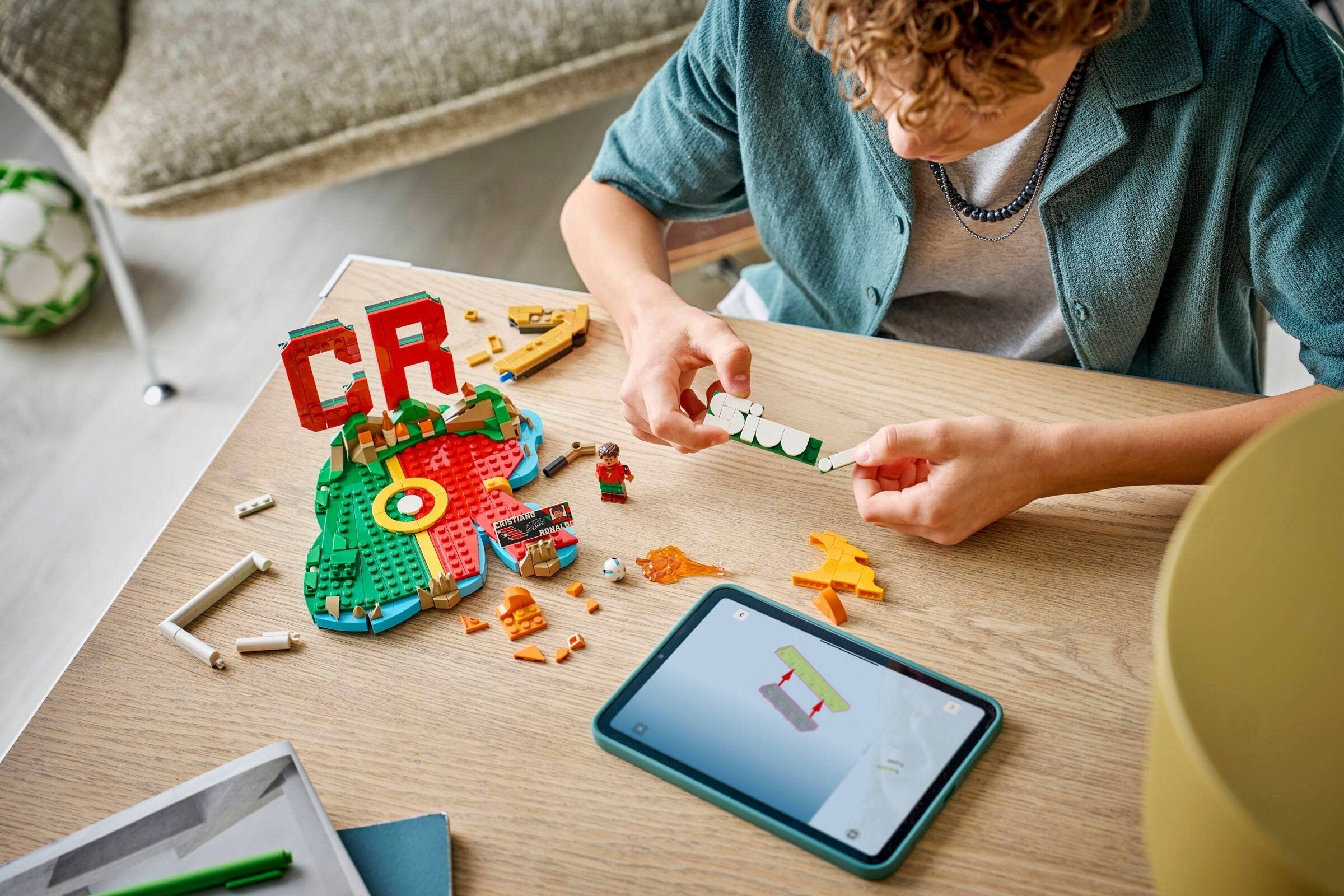 Cristiano Ronaldo – Football Highlights 43012 | Editions | LEGO (image 5)